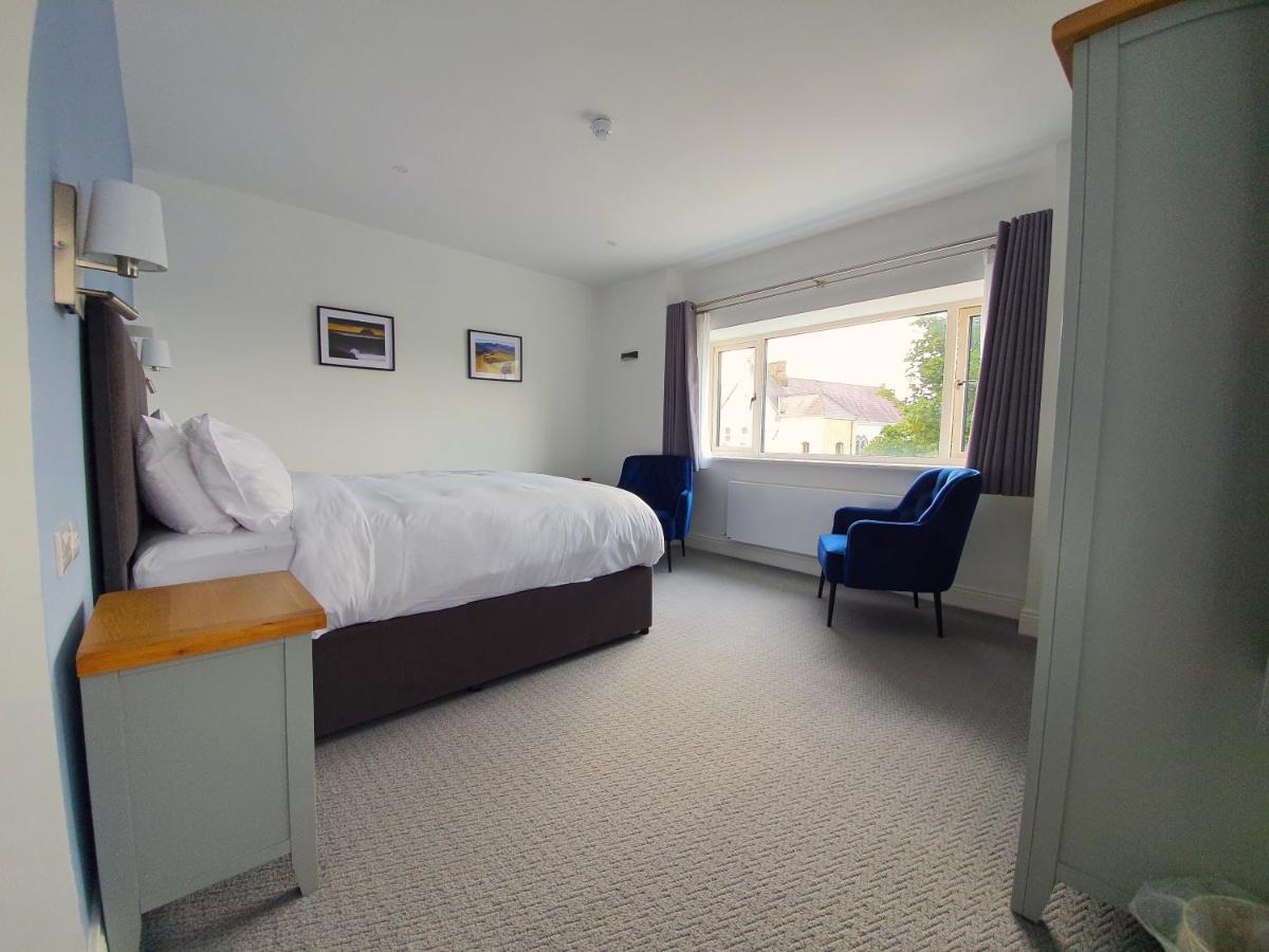 Dingle Garden Townhouse Bed & Breakfast Екстериор снимка A bedroom at the hotel