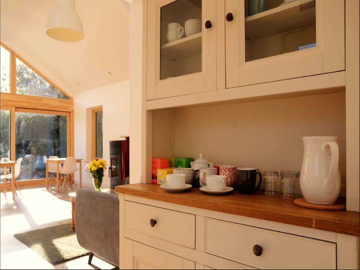 Dingle Garden Townhouse Bed & Breakfast Екстериор снимка A kitchen